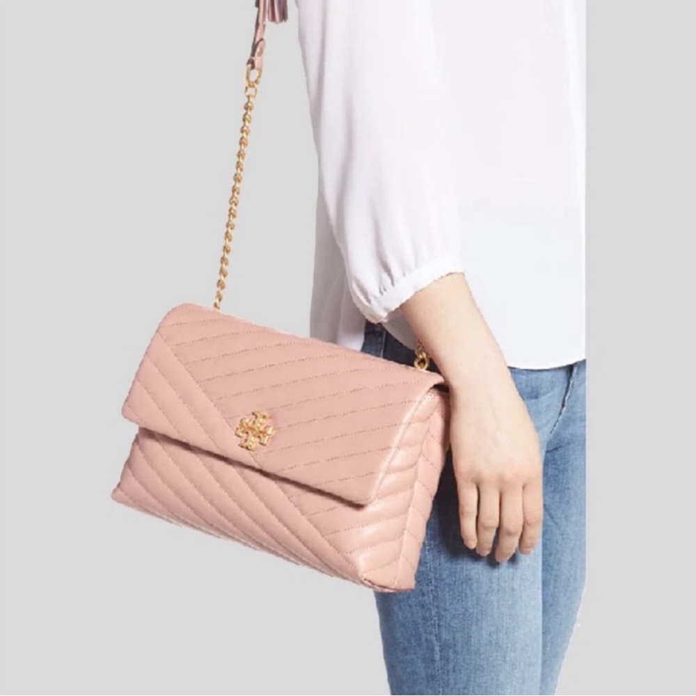LIKE NEW Tory Burch kira chevron shoulder bag